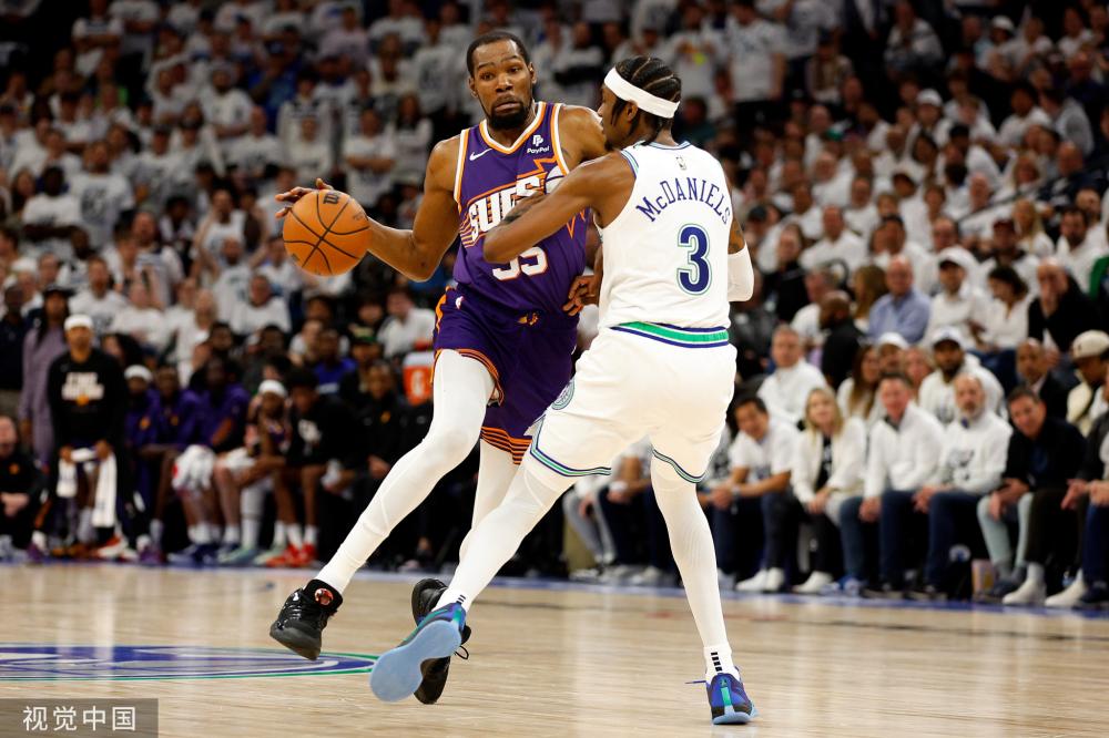 她用行动证 她用行动证