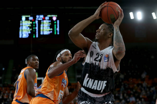 是巨大的财 是巨大的财